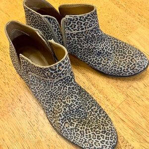 Lucky Brand Brown and Tan Ankle Cheetah Print Booties sz 8